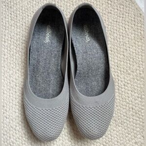 Allbirds Tree Breezers. Lightly worn. Light grey.